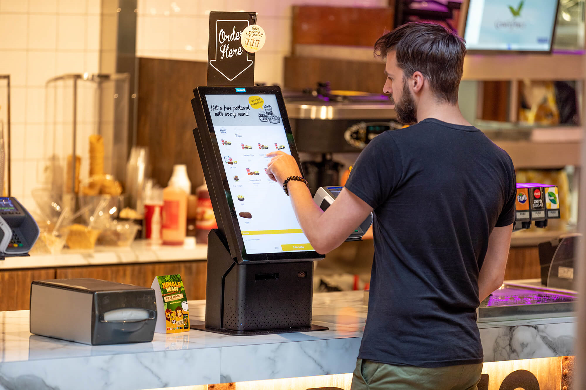 Orderkiosk bij restaurant Frites Affairs